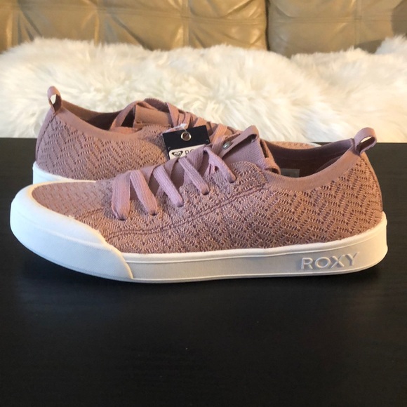 Roxy Shoes - Roxy 🌸 Adorable Blush Knit Women’s Sneakers❤️